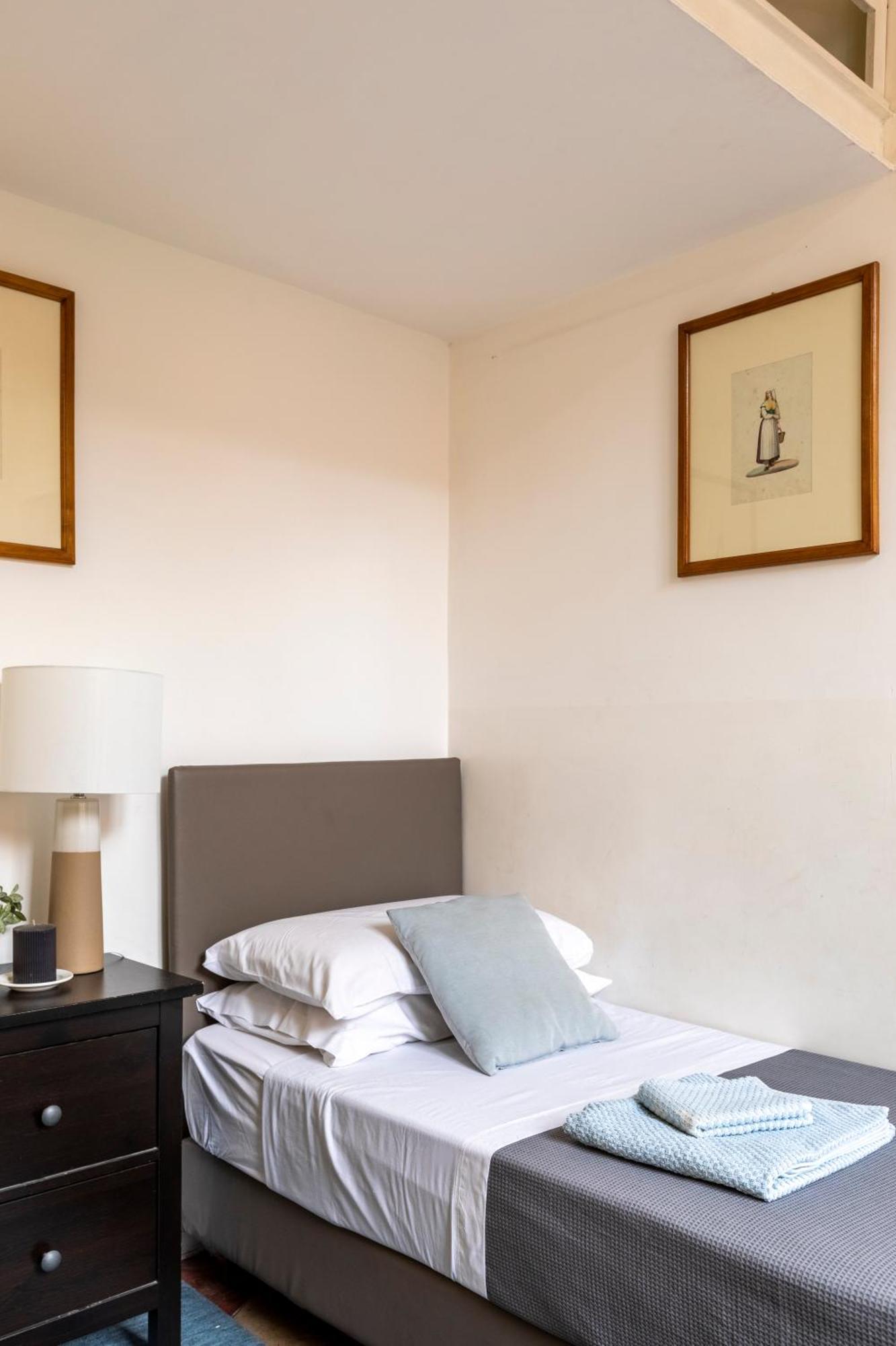 Colosseo Apartment- Heart Of Rione Monti Roma Exterior foto